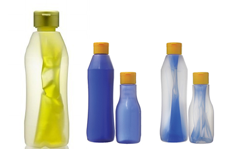 The electrical blow molding machine is designed for 6-layer barrier bottles,very different from single screw extruder machine. automatic production line guarantees output across a range of plastic materials and have great thermoplastic extrusion process.